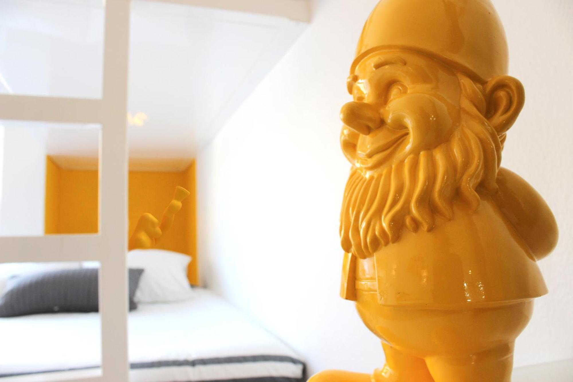 Warm Yellow Albufeira Buitenkant foto